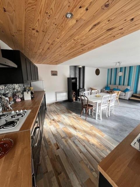 Jolie Maison De Campagne, Compostelle Soleymieux Exterior photo